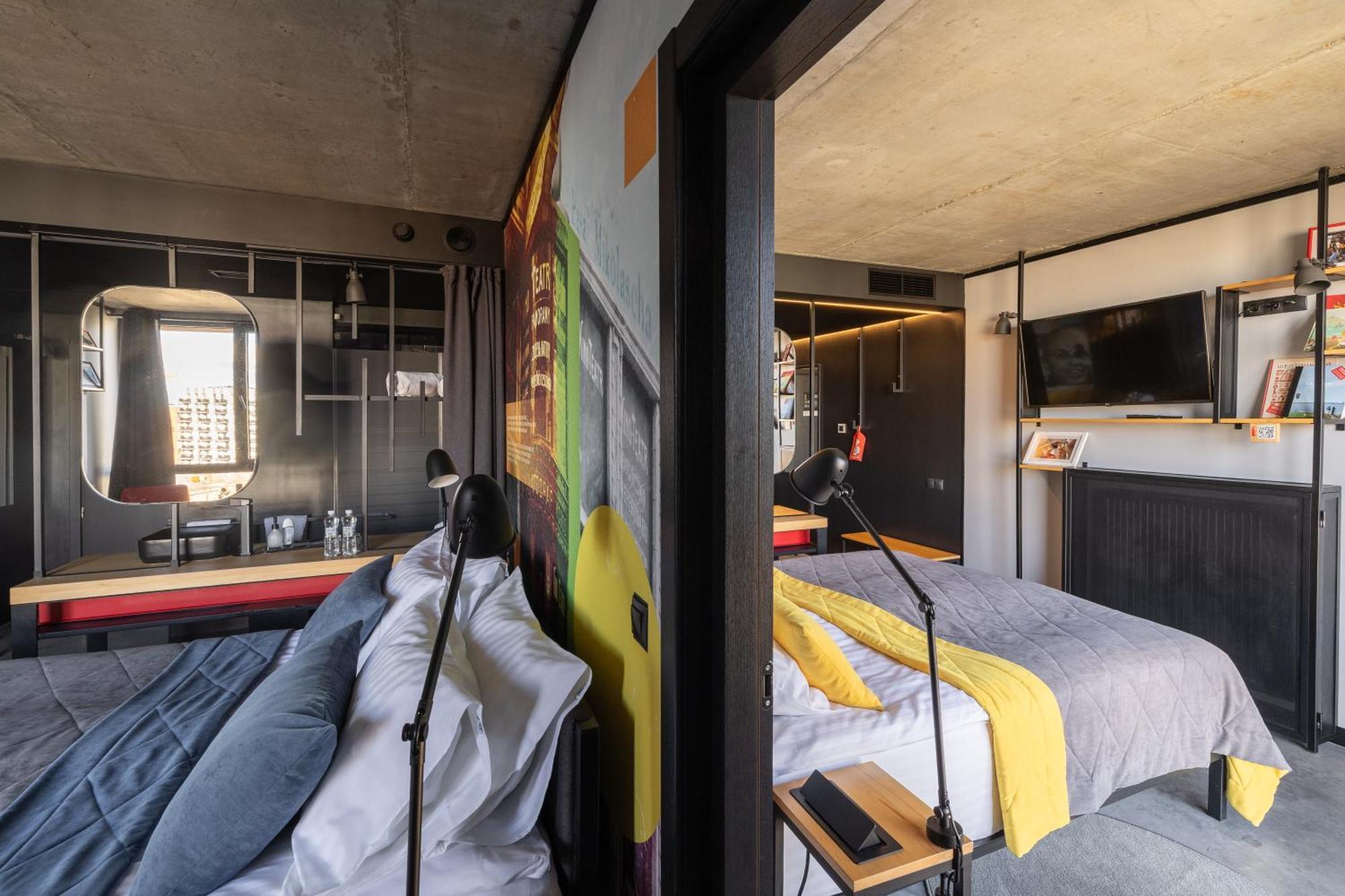 !Fest Hotel Lviv Exterior foto
